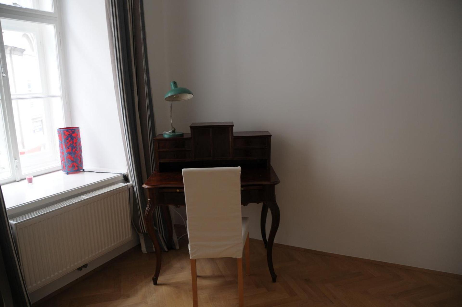 Apartment Beautiful Flat Top-17