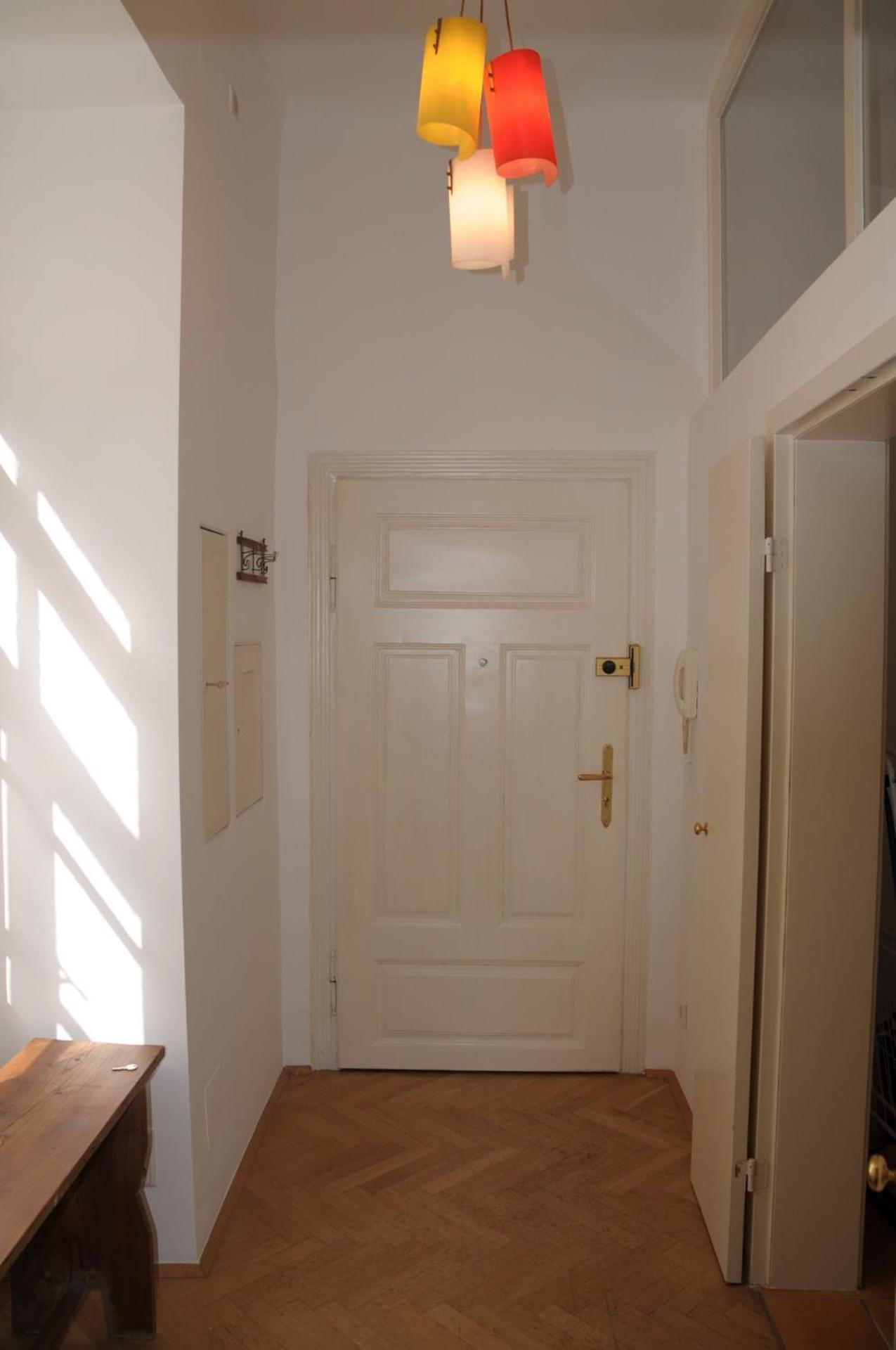 Beautiful Flat Top-17 * Vienna