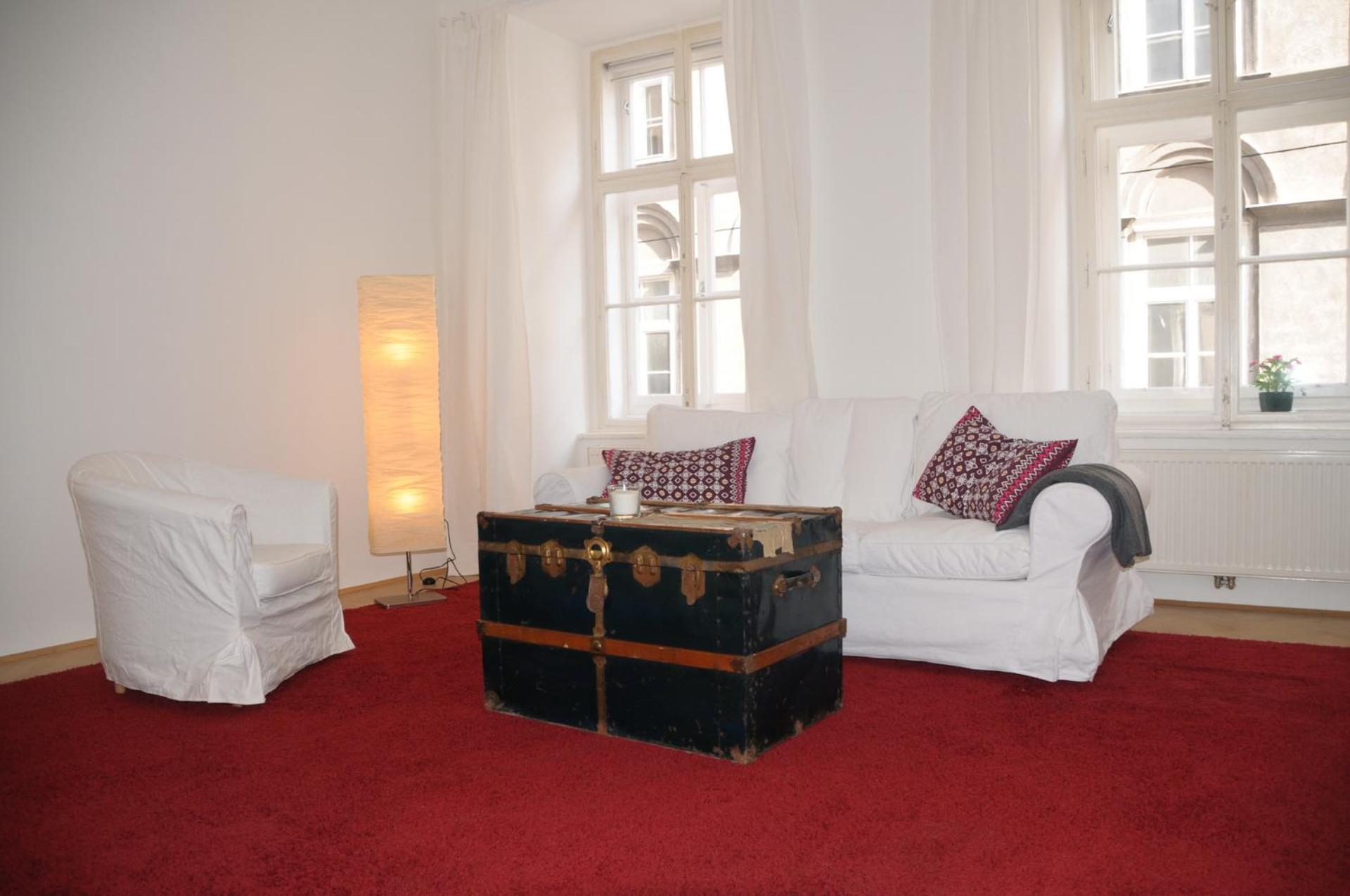 Apartment Beautiful Flat Top-17