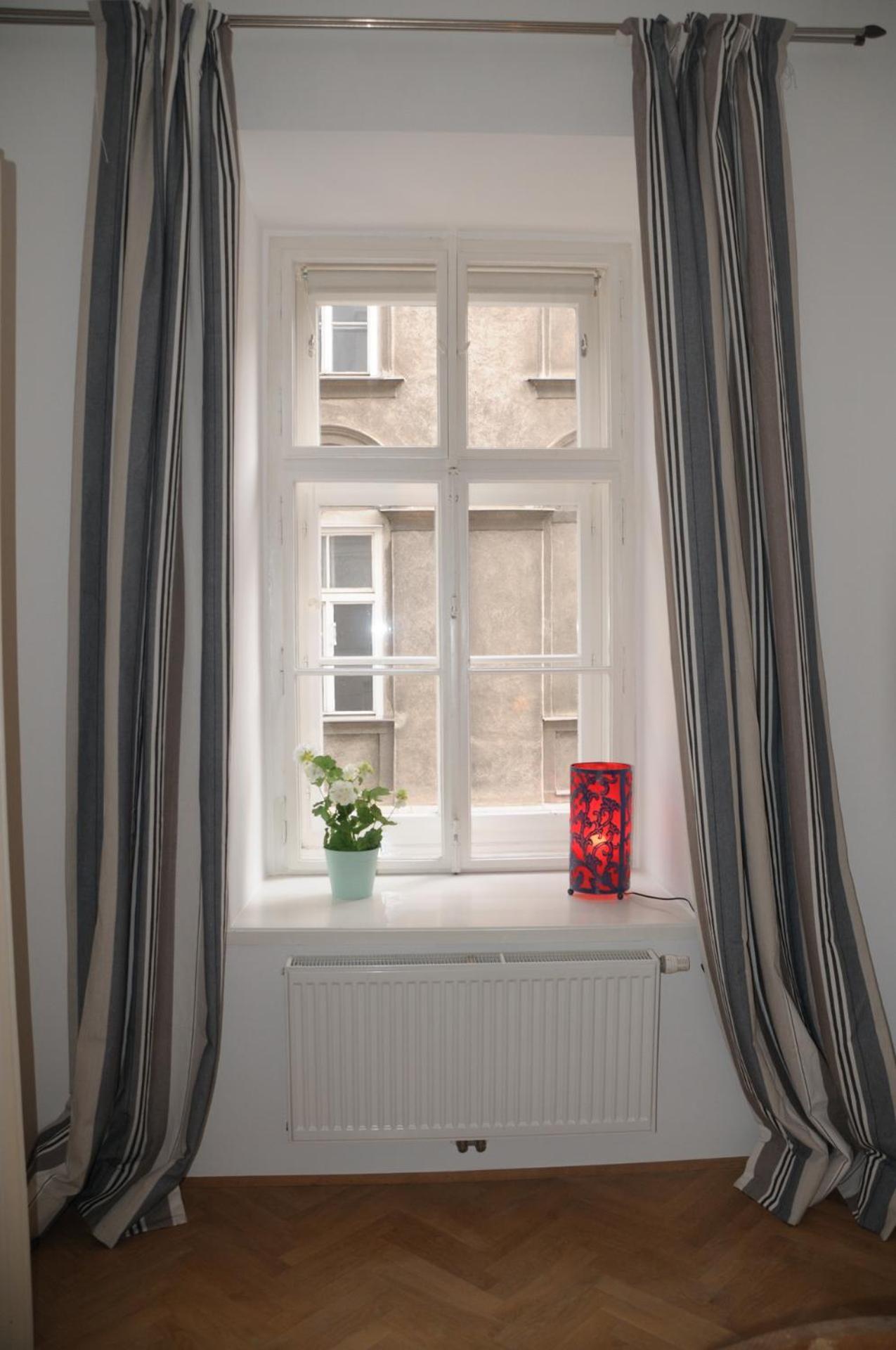 Beautiful Flat Top-17 * Vienna